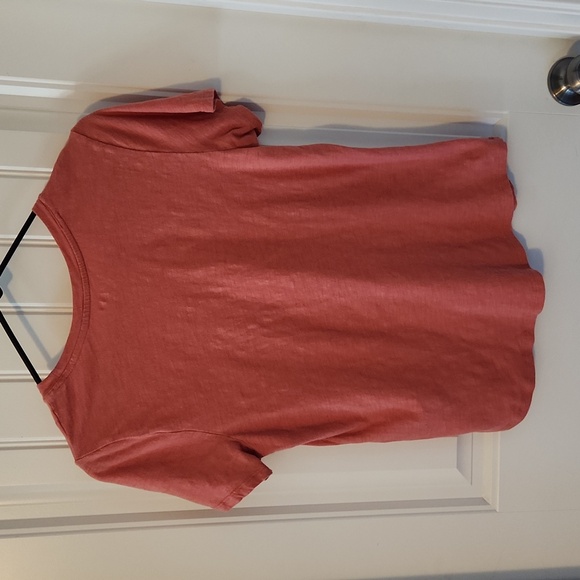 "Good natured" coral cactus tshirt - Picture 4 of 6